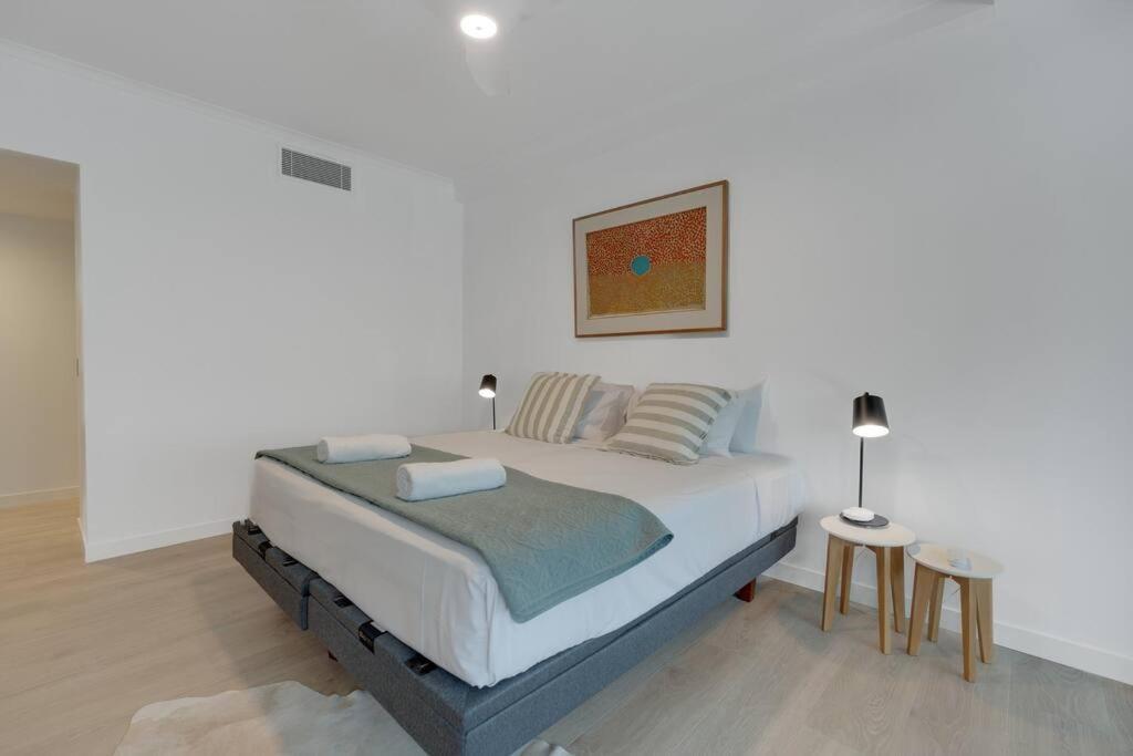 Apartment Private Rooftop Beachside 3-bed With Pool *
