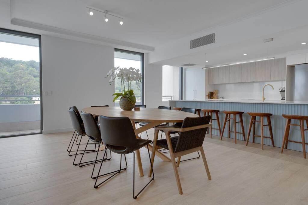 Private Rooftop Beachside 3-bed With Pool * Gold Coast