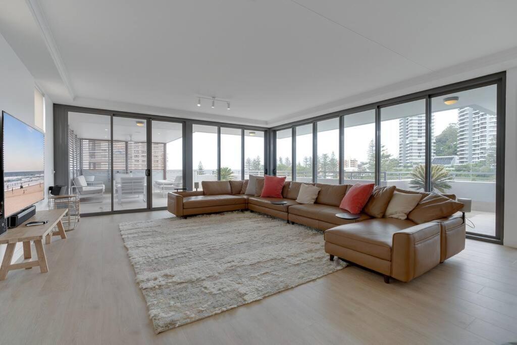 Private Rooftop Beachside 3-bed With Pool